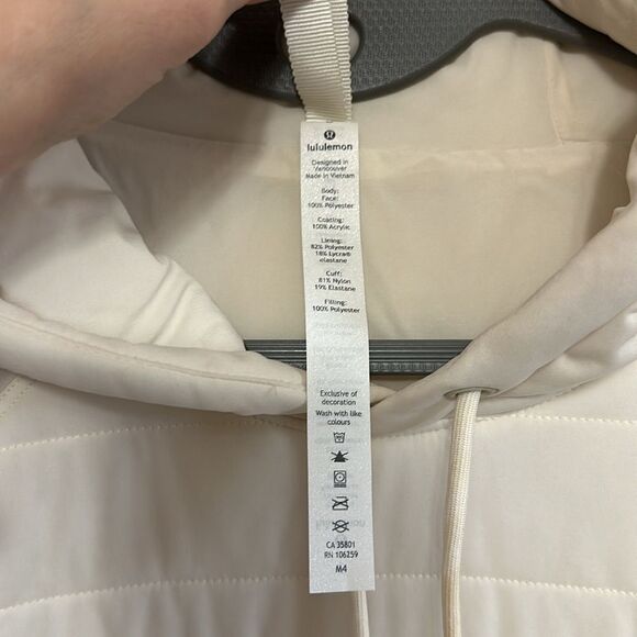 Like New Lululemon Light Ivory Dynamic Movement Hoodie Sz 6 - Picture 2 of 8